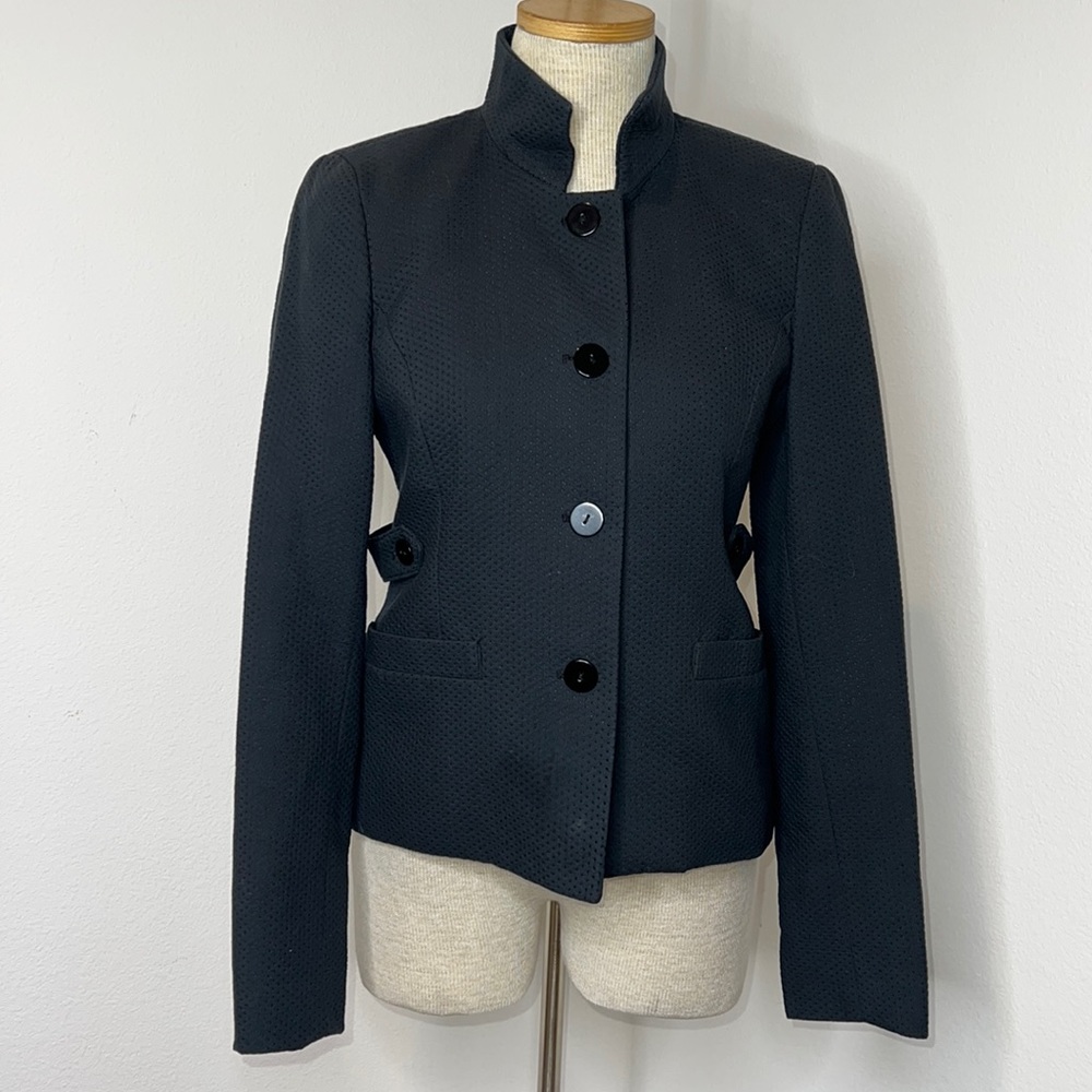 🔹 Nina Mclemore Textured Shirt Jacket